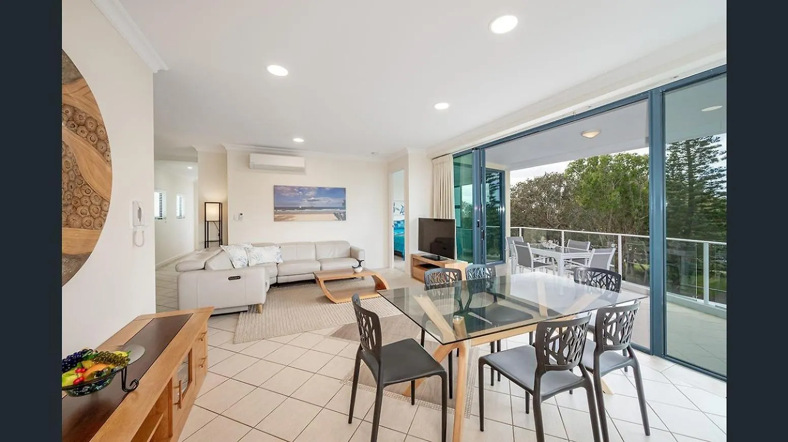 Sea Breeze At Mudjimba Beachside, Tennis Pool Appartement