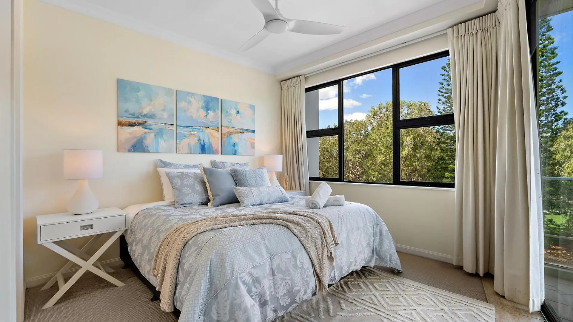 Appartement Sea Breeze At Mudjimba Beachside, Tennis Pool